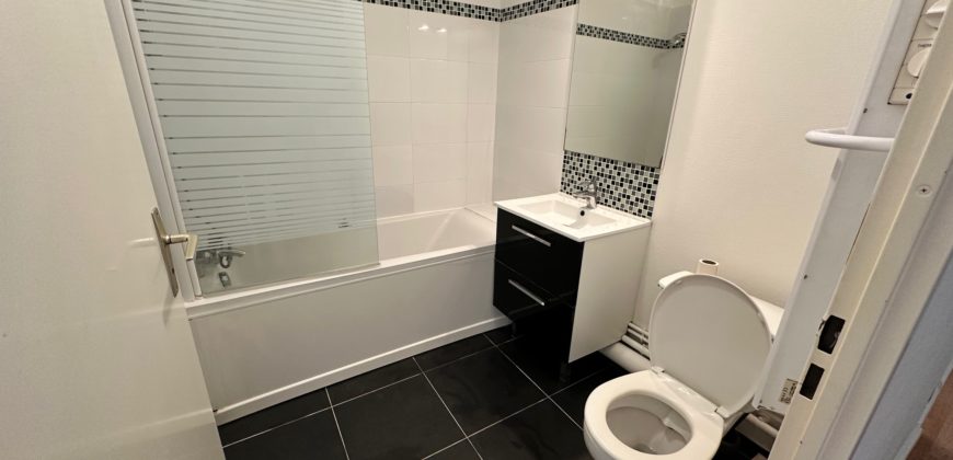 VENTE appartement 1 chambre – 2 balcons – 1 parking sécurisé