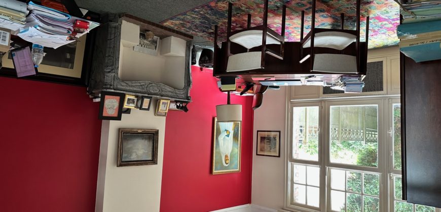 Hôtel Particulier 14 pièces – 330 M² – garage jardin