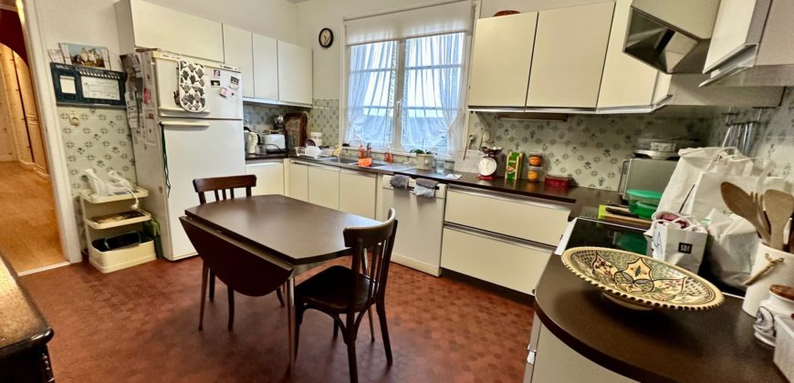 VENTE MAISON INDIVIDUELLE – 6 chambres – bureau – dressing – grand jardin – double garage