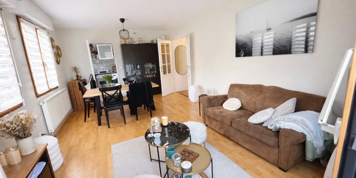 VENTE APPARTEMENT RDC – UNE CHAMBRE – JARDIN – GARAGE