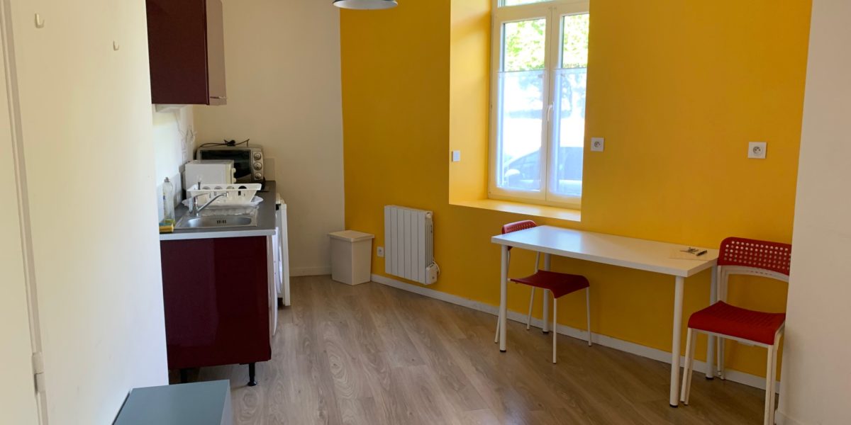 A LOUER  – T3 meublé 40 m²