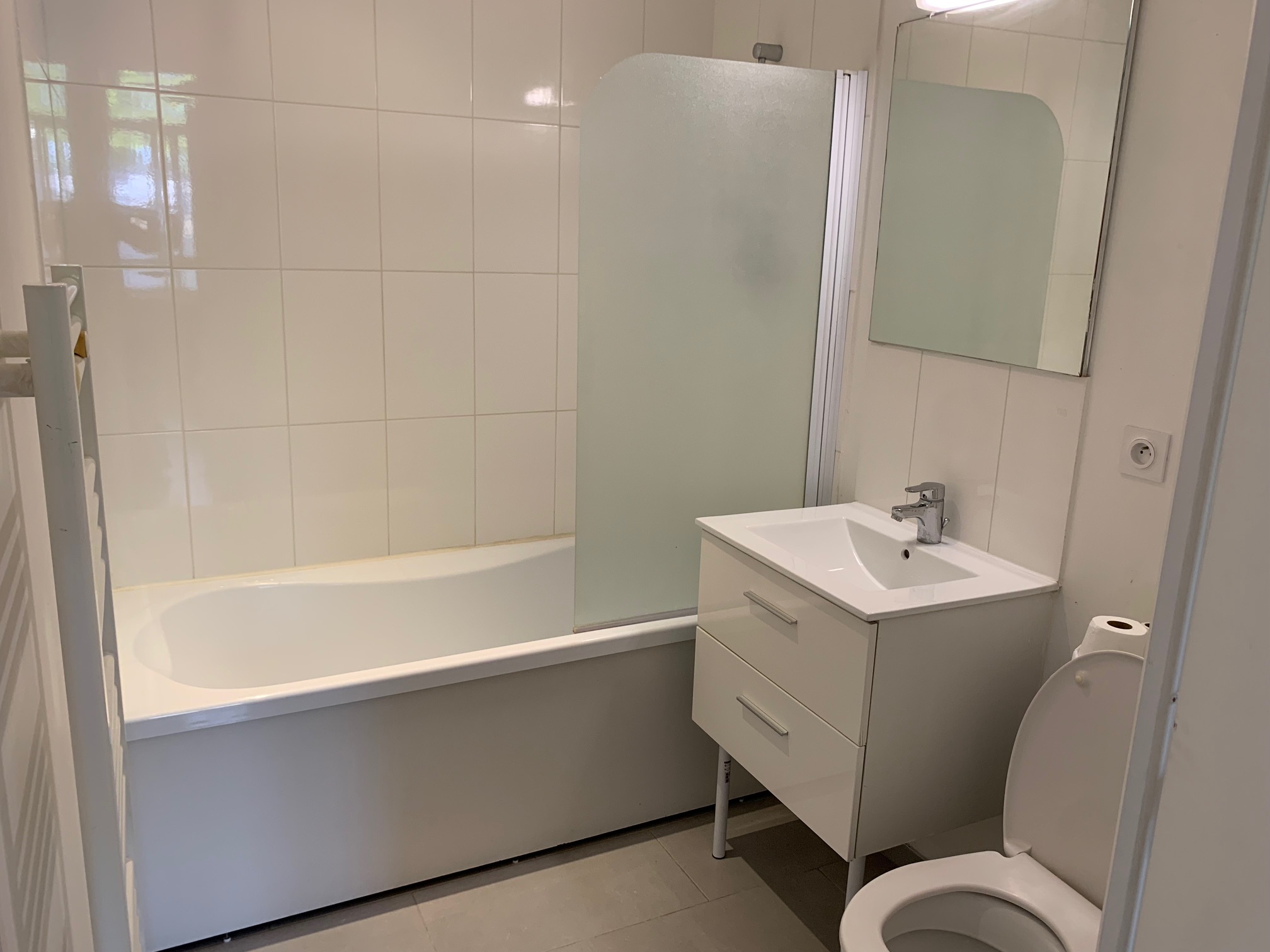 A LOUER  – T3 meublé 40 m²