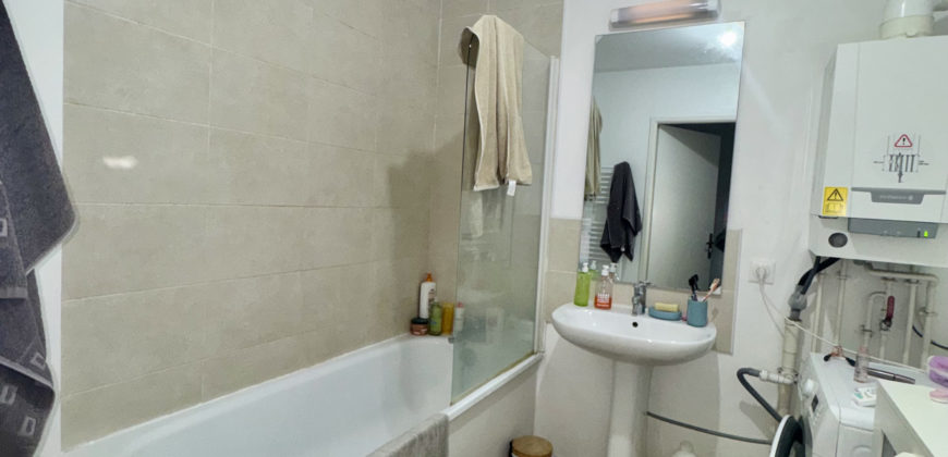 Appartement T2 avec jardin privatif, parking – Résidence récente – Lille