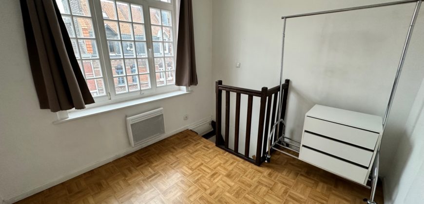 À louer – Studio en duplex – Rue de Loos