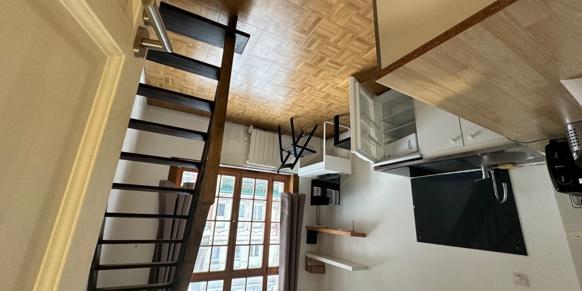 À louer – Studio en duplex – Rue de Loos