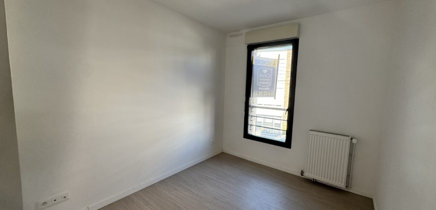 VENTE APPARTEMENT 3 CHAMBRES – TERRASSE – PARKING