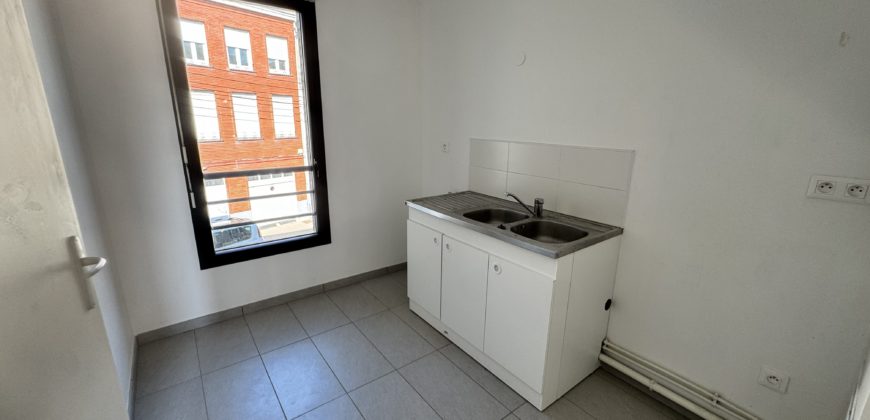 VENTE APPARTEMENT 3 CHAMBRES – TERRASSE – PARKING