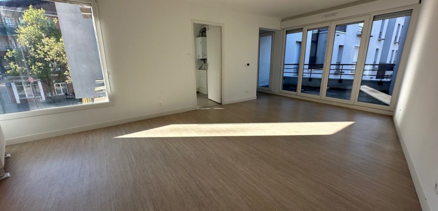 VENTE APPARTEMENT 3 CHAMBRES – TERRASSE – PARKING