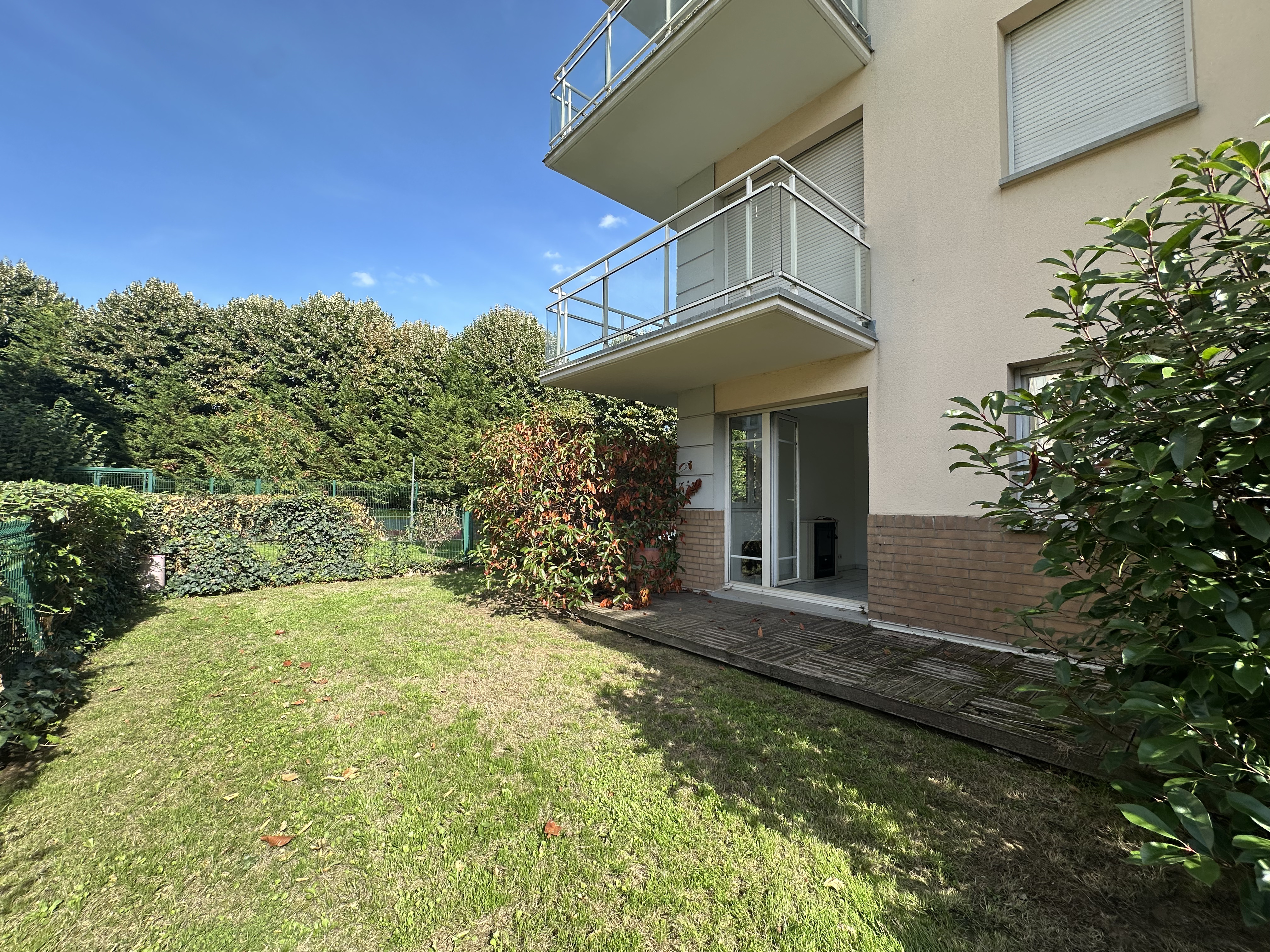 A VENDRE – T3 avec jardin et terrasse – Résidence calme et sécurisée